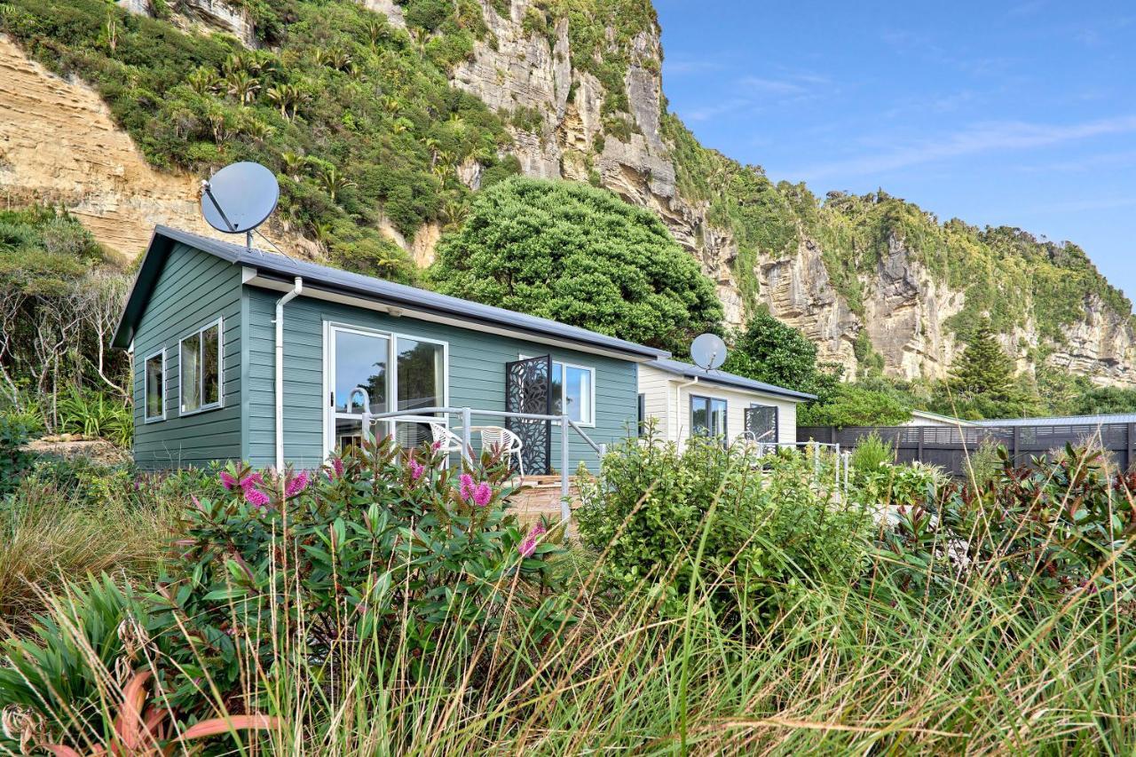 Beachfront Motel 3*