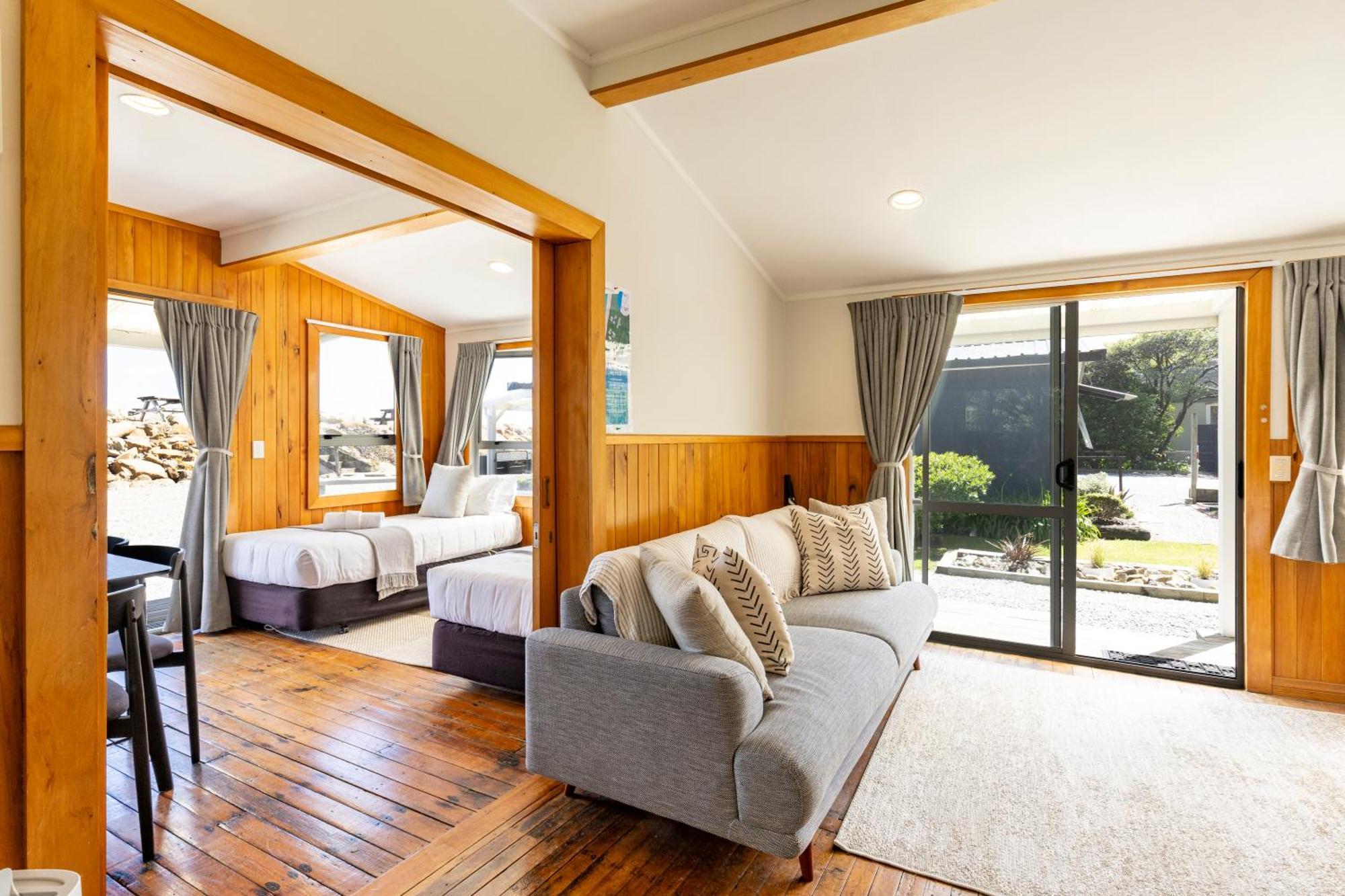 Beachfront Motel 3*