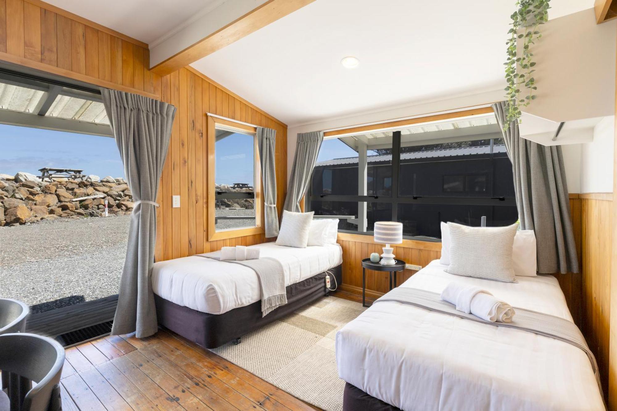 Beachfront 3*